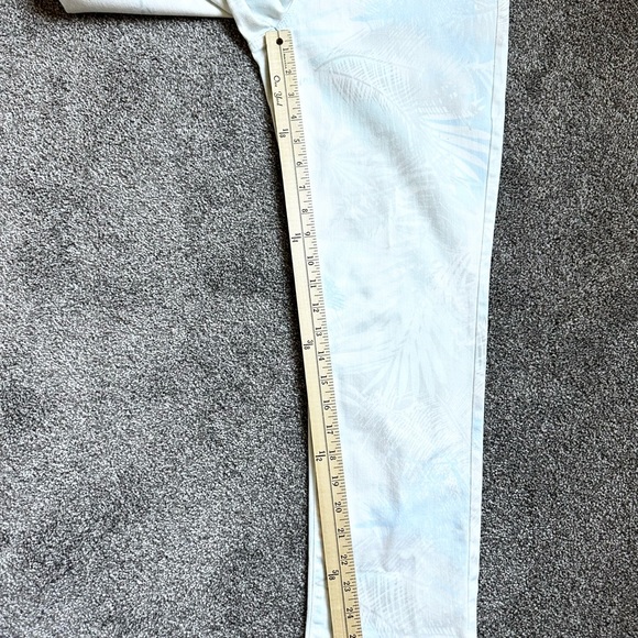 Chicos The So Slimming Girlfriend Crop .5 Palm Tree Print Jeans Small 6 - Picture 11 of 11